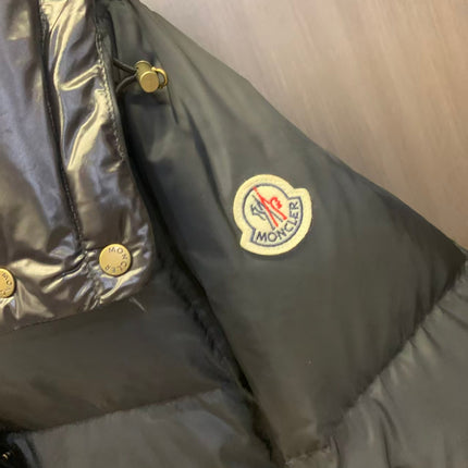 HOODED LONG PUFFER JACKET IN BLACK