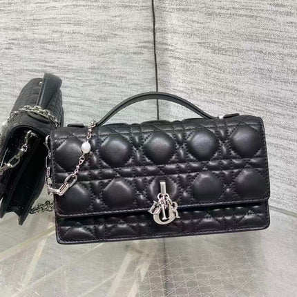DIOR 26S LADY DIOR BAG 21 IN BLACK CALFSKIN