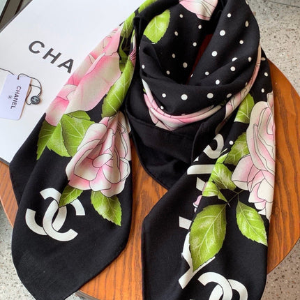 CHANEL 26S SCARF 140 IN CASHMERE AND SILK 309336