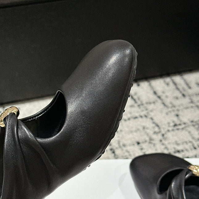 CHLOÉ 26S HIGH-HEELED MULES IN BLACK CALFSKIN