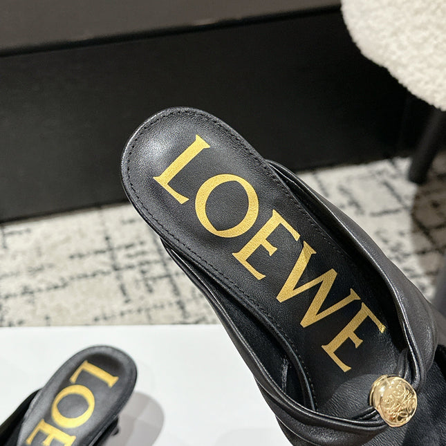 CHLOÉ 26S HIGH-HEELED MULES IN BLACK CALFSKIN