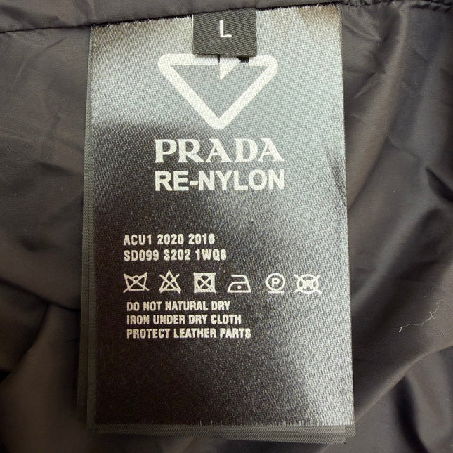 PRADA 25S PUFFER JACKET 543