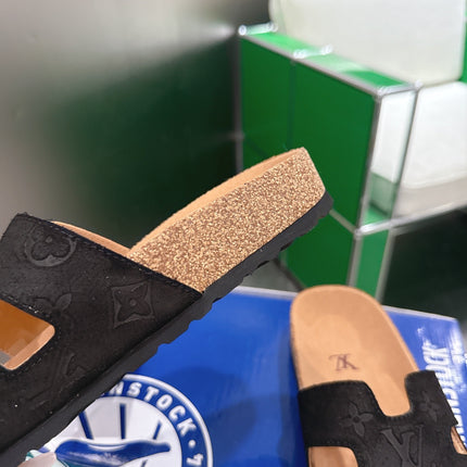 LV 26S SLIDES IN BLACK SUEDE