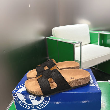 LV 26S SLIDES IN BLACK SUEDE