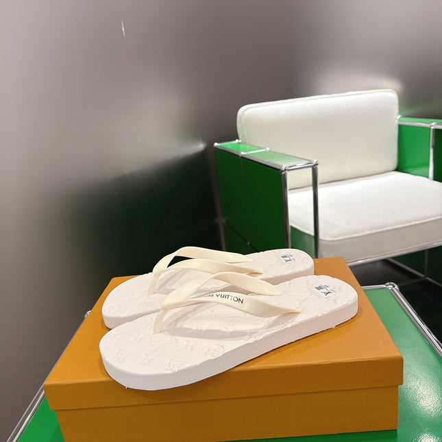 LV 26S THONG SANDALS IN WHITE EVA
