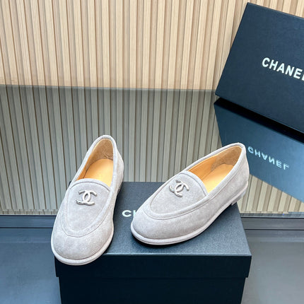 CHANEL 25S TEDDY LOAFER 15MM IN LIGHT GRAY SUEDE SILVER HARDWARE
