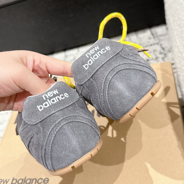 MM x NB SNEAKER IN GREY SUEDE
