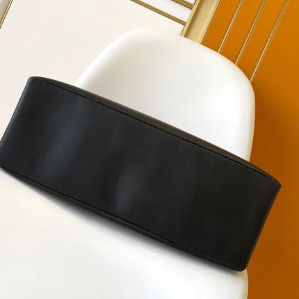 LV 26S SHOPPER TOTE 40 IN BLACK CALFSKIN