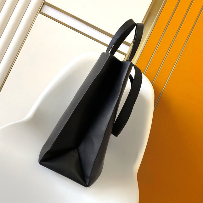 LV 26S SHOPPER TOTE 40 IN BLACK CALFSKIN