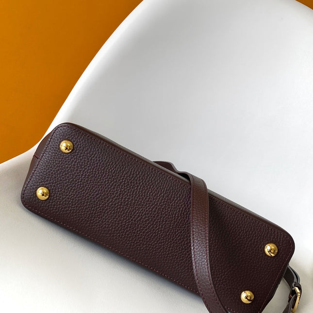 LV 26S CAPUCINES BAG 31 IN REDDISH BROWN TAURILLON CALFSKIN