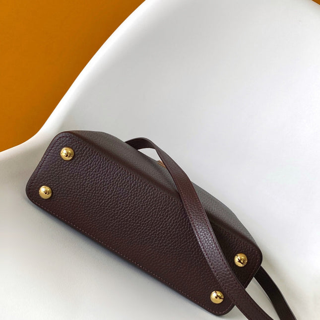 LV 26S CAPUCINES BAG 27 IN REDDISH BROWN TAURILLON CALFSKIN