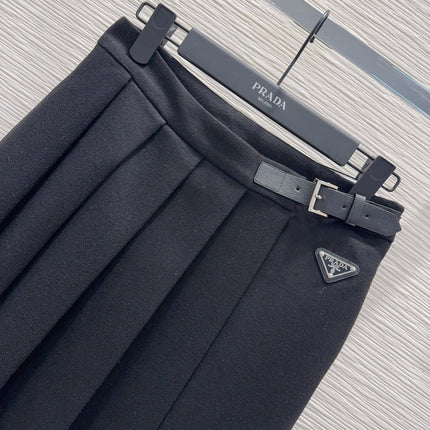 PRADA 25S LONG PLEATED SKIRT 211