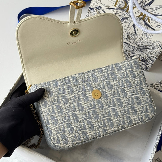 DIOR 25S MEDIUM SADDLE POUCH WITH CHAIN 21 IN LIGHT BLUE DIOR OBLIQUE JACQUARD CANVAS