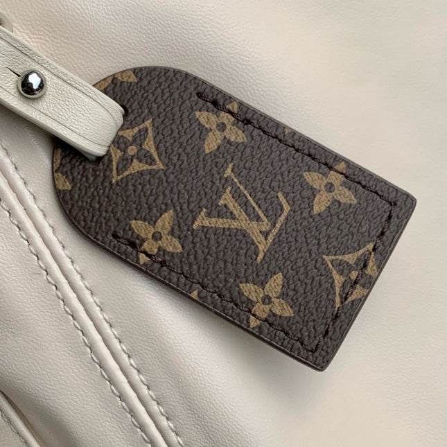 CARRYALL CARGO VIBE PM 33.5 IN VANILLE LAMBSKIN BORWN MONOGRAM TAG