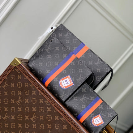 RIO TOILET POUCH 25 IN BLACK CANVAS MONOGRAM SILVER LOCK