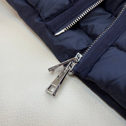 MONCLER 25S SHORT DOWN JACKET WITH DRAWSTRING 402