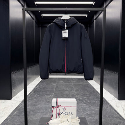 MONCLER 25S SHORT HOODED DOWN JACKET 249