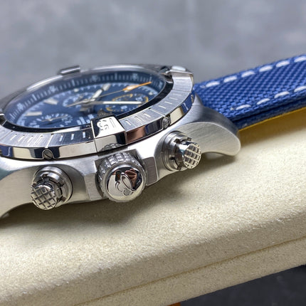 AVENGER CHRONOGRAPH STEEL CASE NAVY BLUE NYLON STRAP