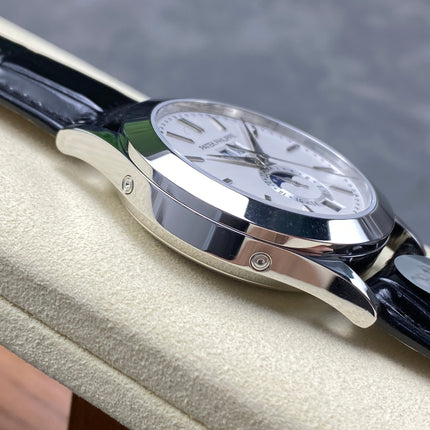 ANNUAL CALENDAR SELF-WINDING WHITE GOLD CASE BROWN BLACK STRAP