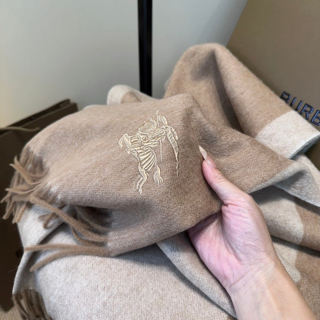 BURBERRY 25S SCARF 180 CM IN CASHMERE 935748