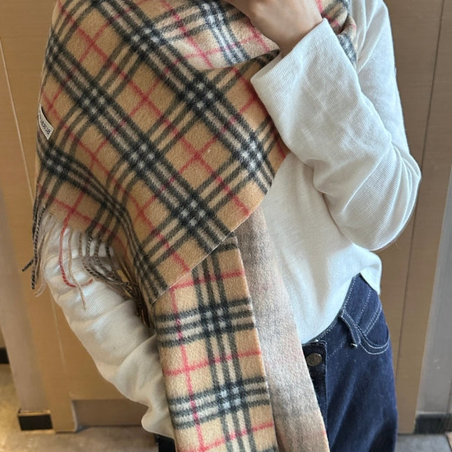 BURBERRY 25S SCARF 180 CM IN CASHMERE 938046