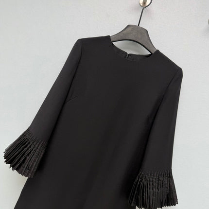 VALENTINO 26S PLEATED SLEEVE DRESS 134