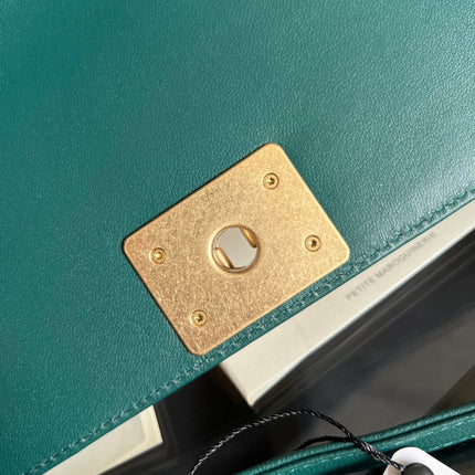 CHANEL 25S BOY BAG 25 IN DARK GREEN LAMBSKIN