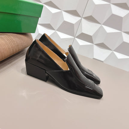BOTTEGA VENETA 26S VENTURA LOAFERS 40 MM BLACK GLOSSY CALFSKIN
