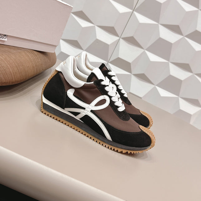 LOEWE 26S FLOW RUNNER SNEAKER IN BLACK AND DARK BROWN SUEDE AND WHITE CALFSKIN