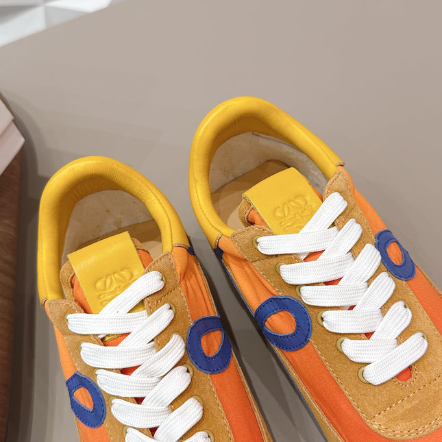 LOEWE 26S FLOW RUNNER SNEAKER IN CARAMEL BROWN SUEDE AND GOLDEN YELLOW CALFSKIN