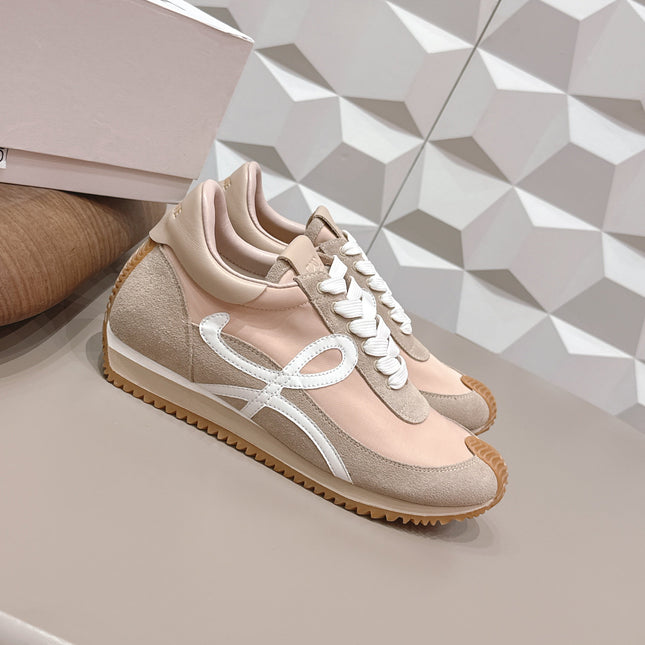 LOEWE 26S FLOW RUNNER SNEAKER IN LIGHT BEIGE SUEDE AND CALFSKIN