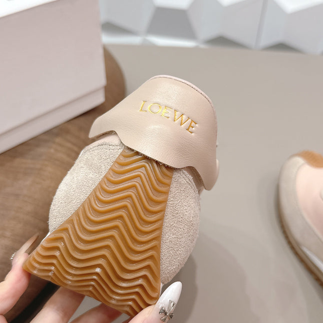 LOEWE 26S FLOW RUNNER SNEAKER IN LIGHT BEIGE SUEDE AND CALFSKIN
