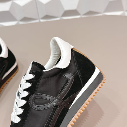 LOEWE 26S FLOW RUNNER SNEAKER IN BLACK SUEDE AND WHITE CALFSKIN