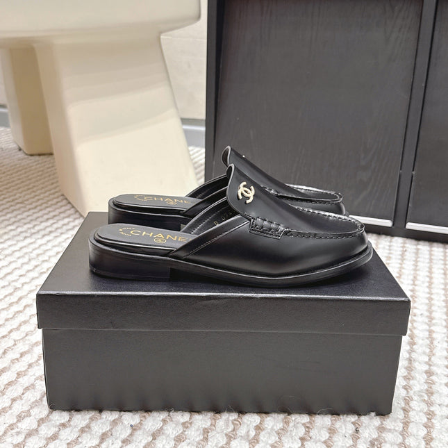CHANEL 26S LOAFER MULES IN BLACK CALFSKIN