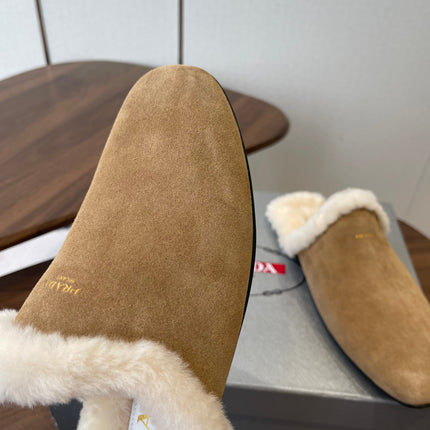 PRADA 25S CLOGS IN LIGHT BROWN SUEDE FUR-LINED