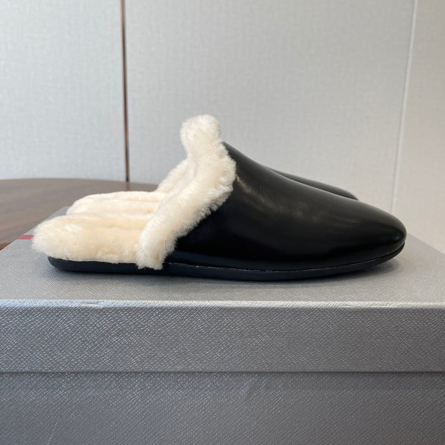 PRADA 25S CLOGS IN BLACK CALFSKIN FUR-LINED