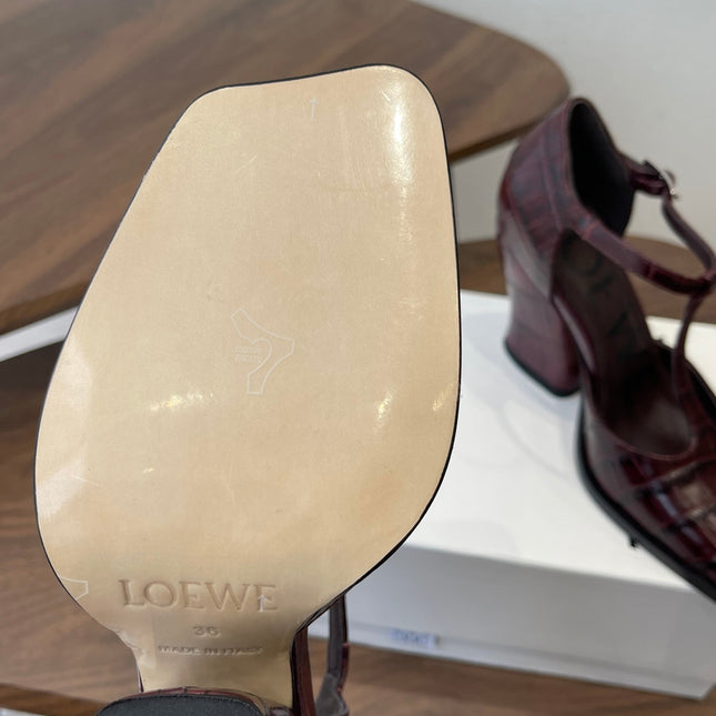 LOEWE 26S ONDA 90MM T-STRAP HIGH-HEEL SHOES IN WINE RED EMBOSSED CROCODILE CALFSKIN