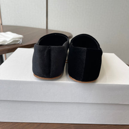 THE ROW 26S BALLET FLATS IN BLACK VELVET