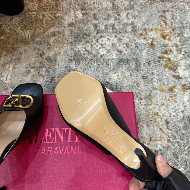 VALENTINO 26S HIGH HEEL SANDALS 105 MM IN BLACK CALFSKIN