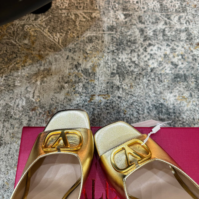 VALENTINO 26S HIGH HEEL SANDALS 105 MM IN METALLIC GOLD CALFSKIN