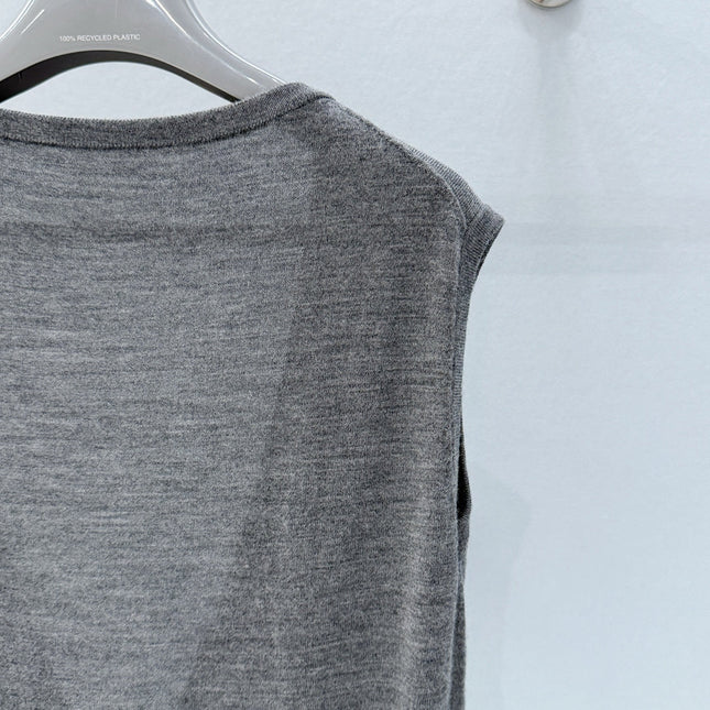 PRADA 26S V-NECK KNIT VEST 814