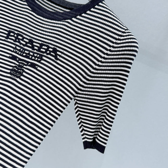 PRADA 26S SHORT SLEEVED KNIT T-SHIRT 811