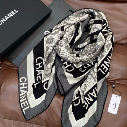 CHANEL 25S SCARF 135 CM IN CASHMERE AND SILK 943319