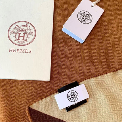 HERMES 26S SCARF 140 IN CASHMERE AND SILK 304241