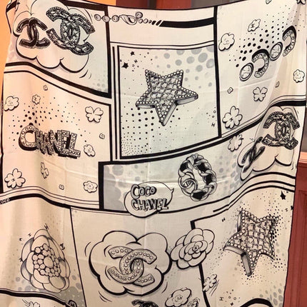 CHANEL 26S SCARF 140 IN SILK 311979
