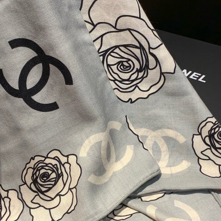 CHANEL 26S SCARF 140 IN SILK AND CASHMERE 313318