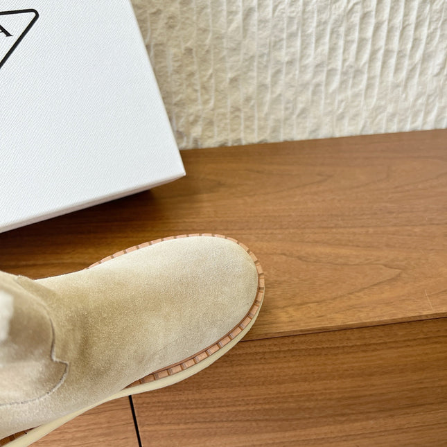 PRADA 25S ANKLE BOOTS 40 MM IN LIGHT BEIGE SUEDE SHEARLING-LINED