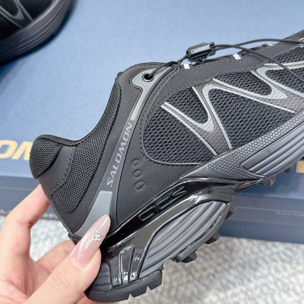 ALO 25S SALOMON XT WHISPER 40 MM IN BLACK MESH FABRIC
