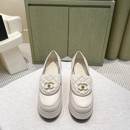 CHANEL 25S HIGH-HEELED MOCCASINS 80MM IN WHITE CALFSKIN GOLD HARDWARE