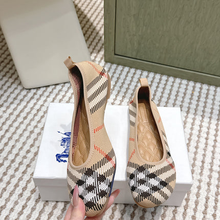 BURBERRY 26S BALLET FLATS IN BEIGE AND BLACK KNIT